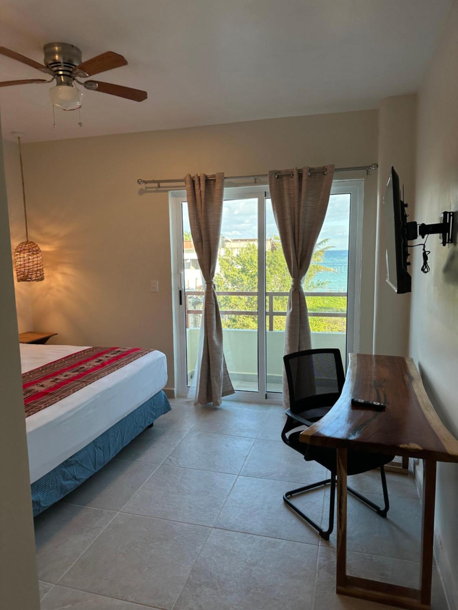 Oneiro Suites With Sea View Mahahual Dış mekan fotoğraf
